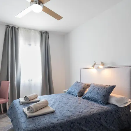 Luxury 3-bedroom With Heated Private Pool - In Marina Rubicon, Playa Blanca, Lanzarote Villa *