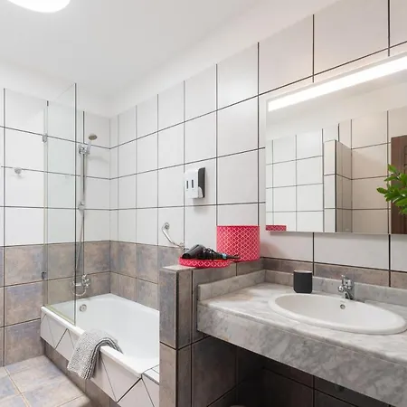 Luxury 3-bedroom With Heated Private Pool - In Marina Rubicon, Playa Blanca, Lanzarote Villa Playa Blanca (Lanzarote)