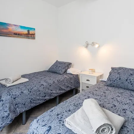 Luxury 3-bedroom With Heated Private Pool - In Marina Rubicon, Playa Blanca, Lanzarote * Playa Blanca (Lanzarote)