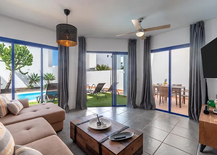 ヴィラ Luxury 3-bedroom With Heated Private Pool - In Marina Rubicon, Playa Blanca, Lanzarote