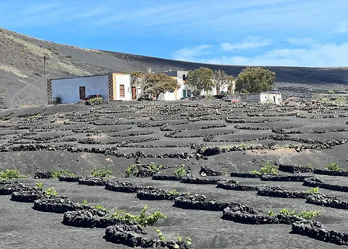 Luxury 3-bedroom With Heated Private Pool - In Marina Rubicon, Playa Blanca, Lanzarote