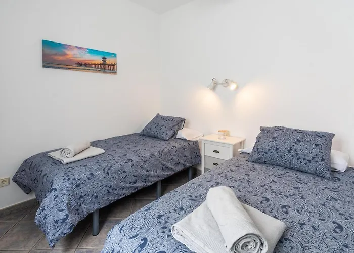 Luxury 3-bedroom With Heated Private Pool - In Marina Rubicon, Playa Blanca, Lanzarote * プラヤ・ブランカ