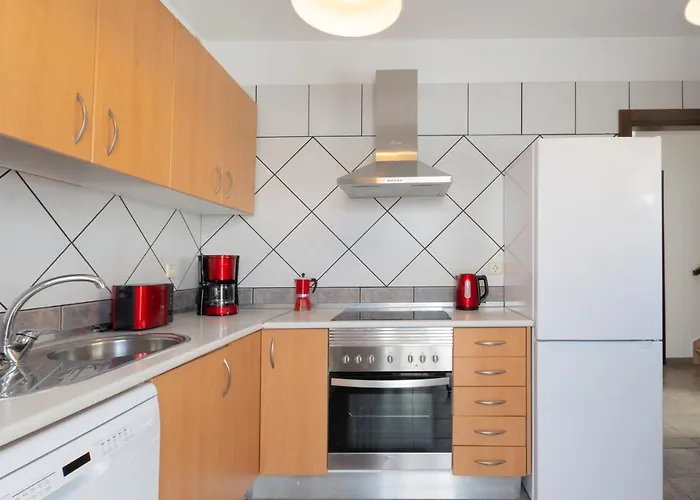 Luxury 3-bedroom With Heated Private Pool - In Marina Rubicon, Playa Blanca, Lanzarote ヴィラ *